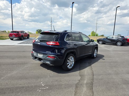 Used 2016 Jeep Cherokee Limited w/ Luxury Group image 5