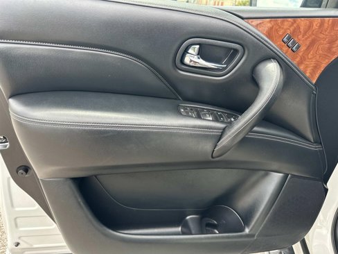 Used 2019 INFINITI QX80 Luxe w/ Proassist Package image 11