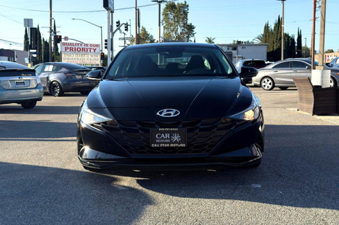 Used 2023 Hyundai Elantra Blue image 2