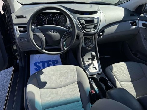 Used 2013 Hyundai Elantra GLS image 20