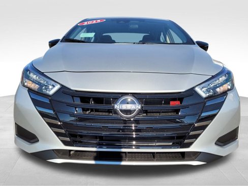 New 2025 Nissan Versa SR w/ Trunk Package image 11