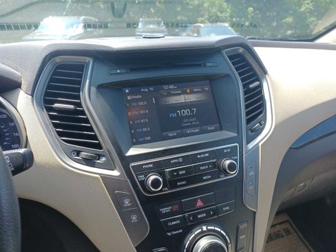 Used 2017 Hyundai Santa Fe Sport image 10