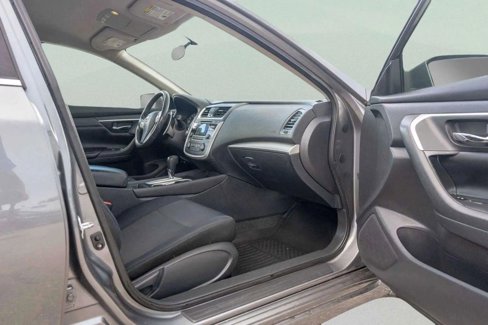 Used 2017 Nissan Altima 2.5 SR w/ Midnight Edition Package image 19