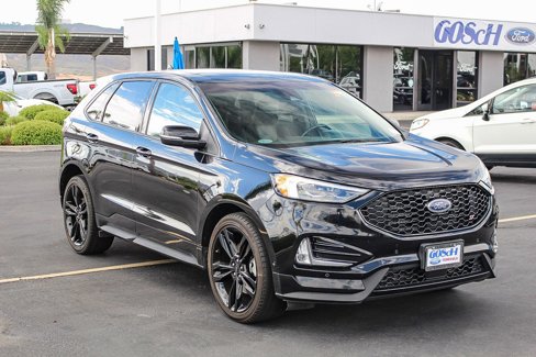 Used 2020 Ford Edge ST w/ Equipment Group 401A image 3