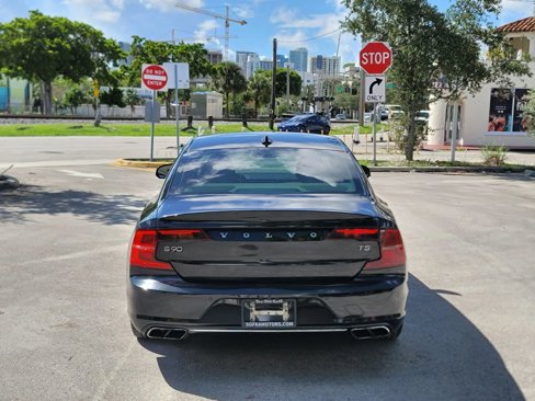 Used 2017 Volvo S90 T5 Momentum w/ Vision Package image 6