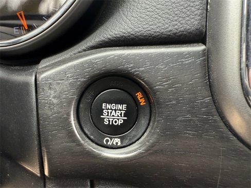 Used 2018 Jeep Grand Cherokee Altitude image 20