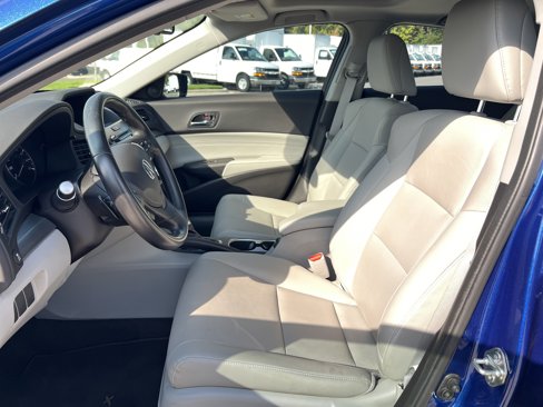 Used 2017 Acura ILX w/ Premium Package image 16