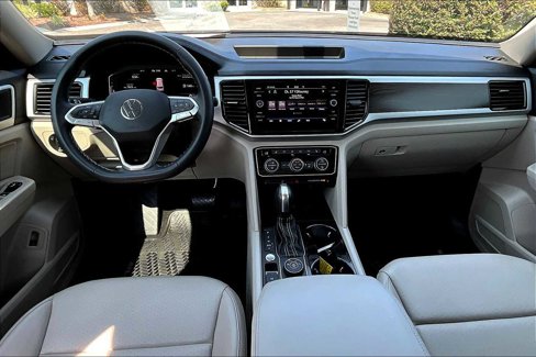 Used 2022 Volkswagen Atlas SE w/ Black Wheel Package image 14