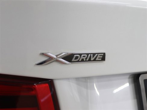 Used 2018 BMW 320i xDrive Sedan w/ Convenience Package image 7