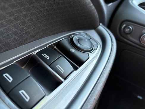 Used 2023 Chevrolet Malibu LT image 11