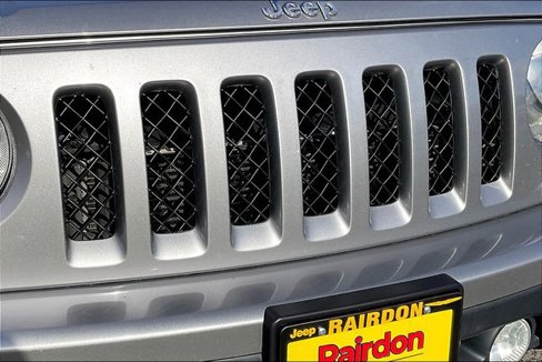 Used 2015 Jeep Patriot Sport image 9