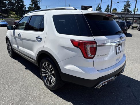 Used 2016 Ford Explorer Platinum image 11