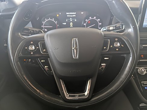 Used 2021 Lincoln Corsair AWD image 12