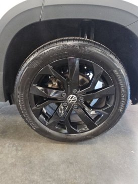 Used 2023 Volkswagen Taos SE w/ Panoramic Sunroof Package image 43