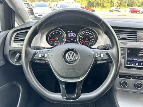 Used 2017 Volkswagen Golf Wolfsburg Edition image 12