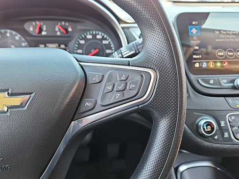 Used 2024 Chevrolet Malibu LT image 18