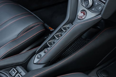 Used 2022 McLaren 765LT image 56
