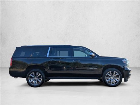Used 2016 Chevrolet Suburban LTZ image 4