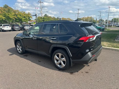 Used 2020 Toyota RAV4 Limited image 3