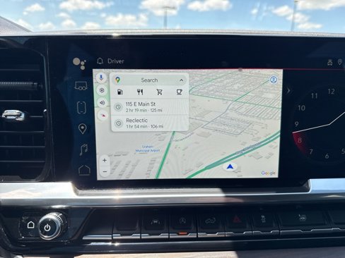 Used 2022 GMC Sierra 1500 SLT w/ SLT Convenience Package image 3