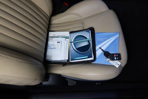 Used 2004 Ford Thunderbird Deluxe image 25