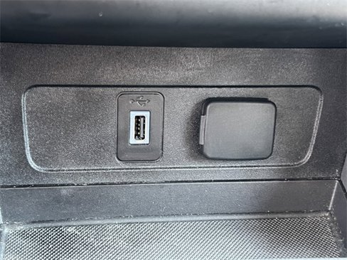 Used 2017 Ford Escape Titanium image 30