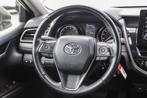 Used 2023 Toyota Camry SE image 18