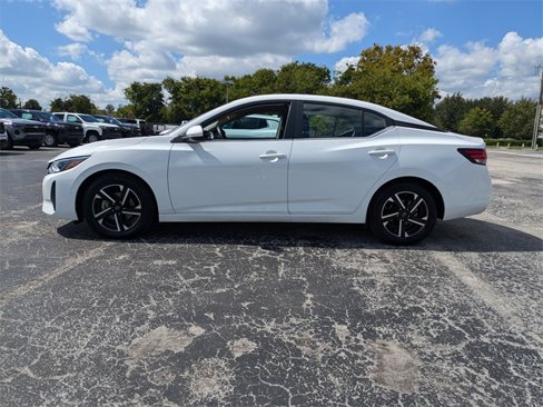 Used 2024 Nissan Sentra SV image 4