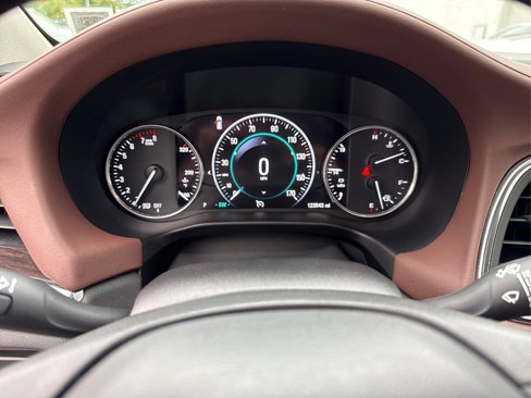 Used 2018 Buick Enclave Avenir image 24