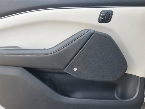 Used 2021 Ford Mustang Mach-E Premium image 11