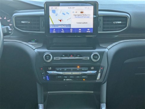 Used 2020 Ford Explorer Limited image 20