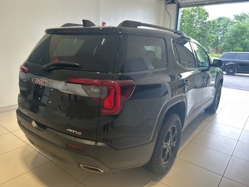 Used 2023 GMC Acadia AT4 image 18