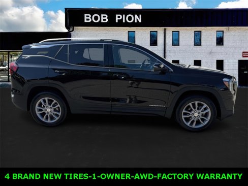 Used 2024 GMC Terrain SLT image 4