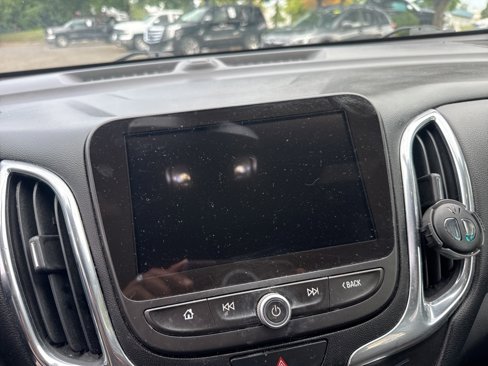 Used 2018 Chevrolet Equinox LT w/ Sun & Infotainment Package image 14