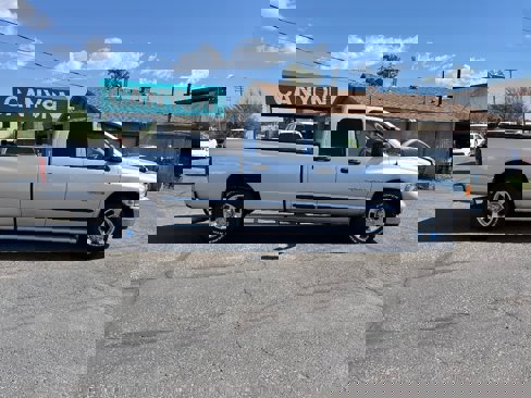 Used 2005 Dodge Ram 2500 Truck SLT w/ Quad Cab Big Horn Value Group image 3