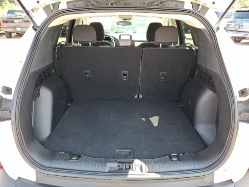 Certified 2020 Ford Escape SE image 28