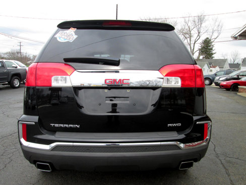 Used 2017 GMC Terrain SLE w/ Technology Package image 13