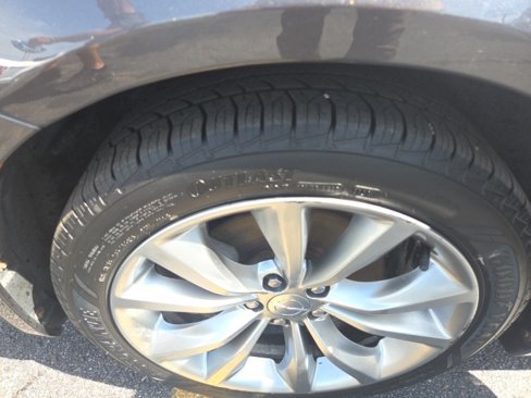 Used 2015 Chrysler 200 S image 9