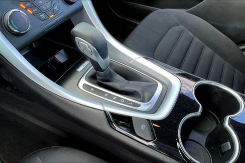 Used 2015 Ford Fusion SE image 13