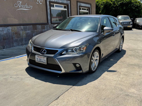 Used 2015 Lexus CT 200h image 2