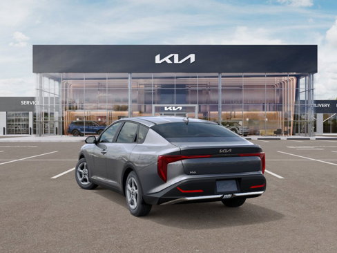 New 2025 Kia K4 LXS image 4