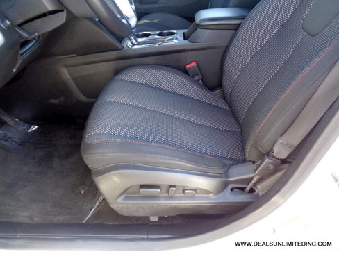 Used 2017 Chevrolet Equinox LT w/ Convenience Package image 8