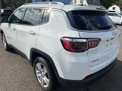 Used 2022 Jeep Compass Latitude w/ Convenience Group image 3