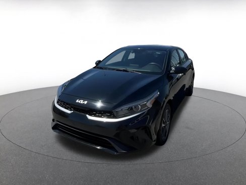 Used 2024 Kia Forte LXS image 7