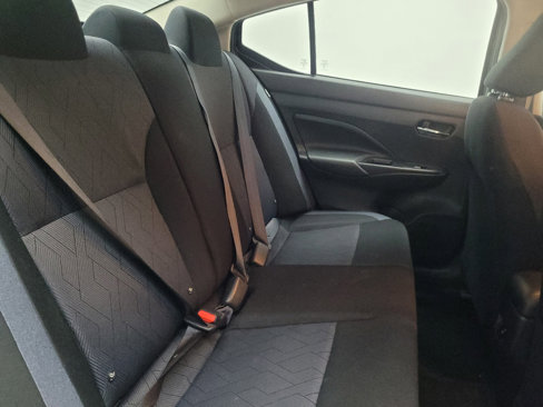 Used 2023 Nissan Versa SV image 19