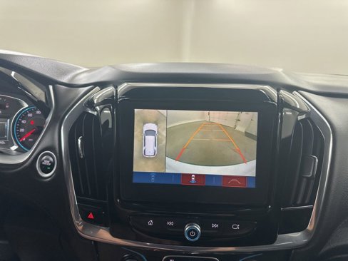 Used 2018 Chevrolet Traverse LT image 45