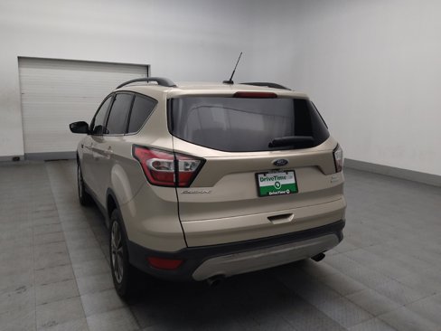 Used 2018 Ford Escape SE image 5