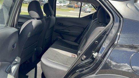 Used 2019 Nissan Kicks S image 13