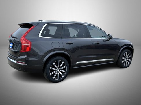 Used 2024 Volvo XC90 B6 Plus image 5
