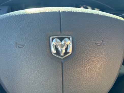 Used 2005 Dodge Durango SLT w/ Family Value Group image 25